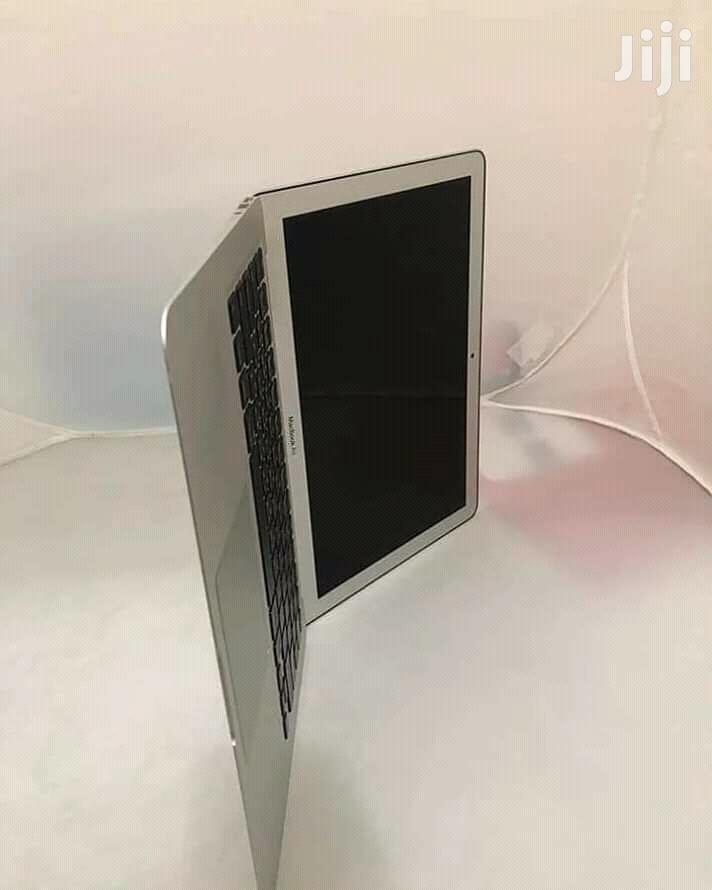 Laptop Apple MacBook Air 8GB Intel Core i5 SSD 256GB