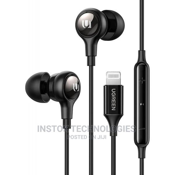 Ugreen Lightning iPhone Earphones With Mic and Volume Button - main view