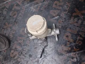 Brake Master Cylinder Mitsubishi L200