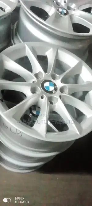 16 Inch Bmw Rims Set (Japan)