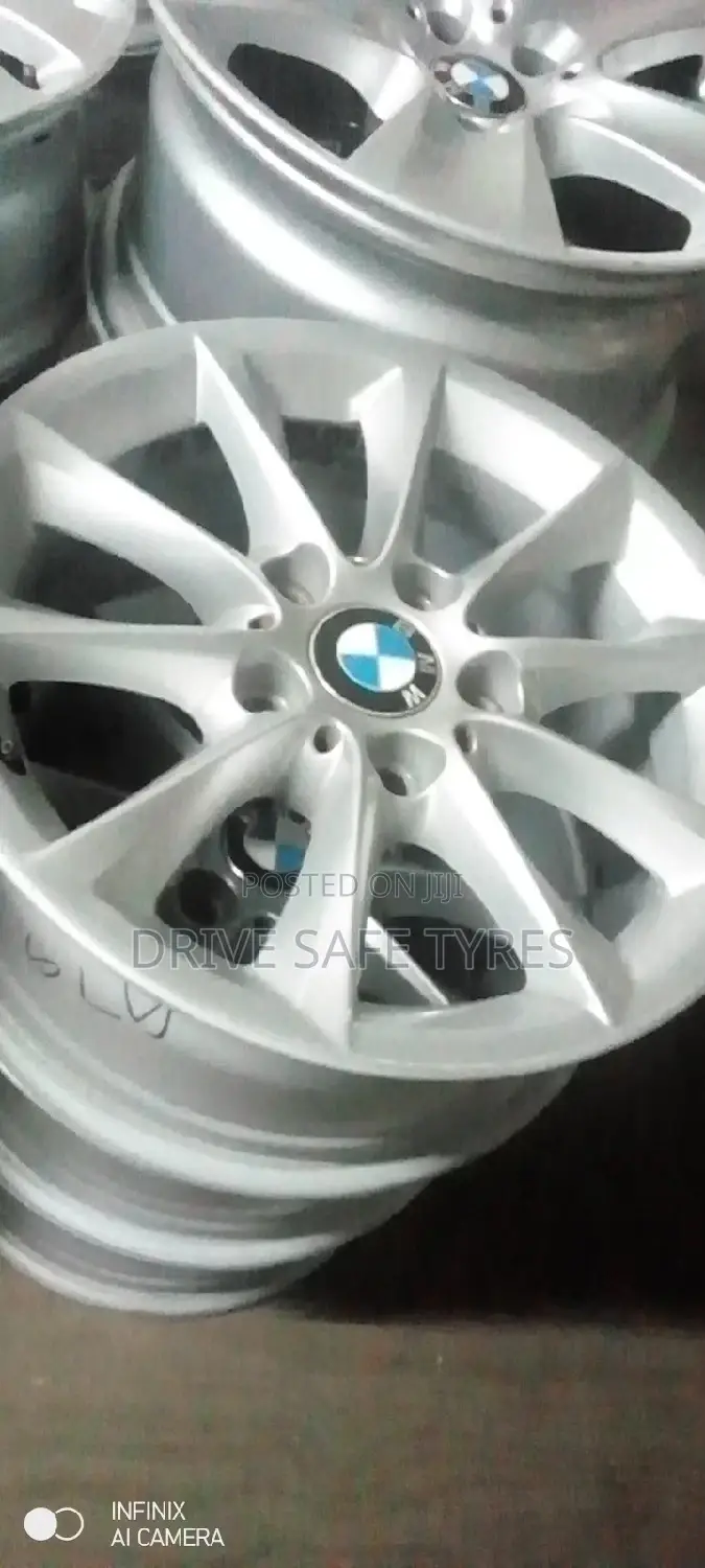 16 Inch Bmw Rims Set (Japan)