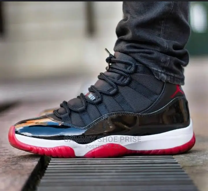 Jordan 11 Sneakers