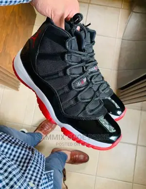 Jordan 11 Sneakers