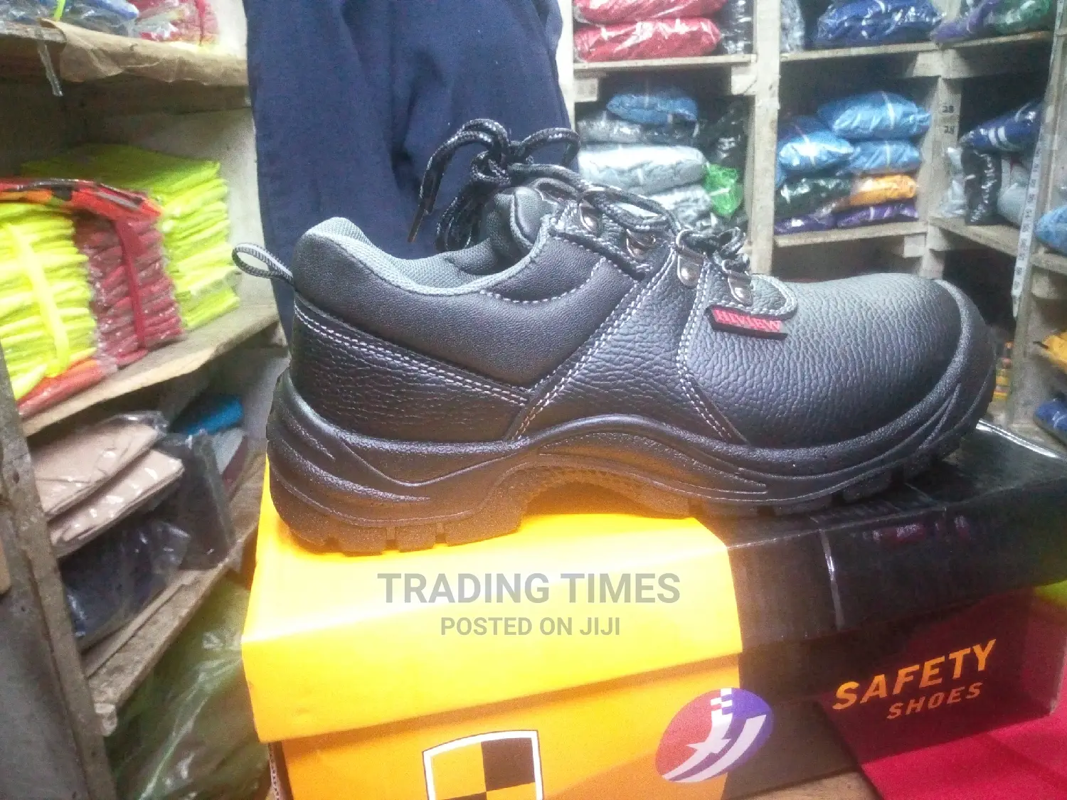 Low Cut Highview Safety Shoe