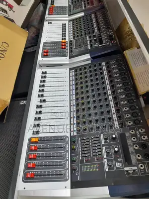 Powered Mixers 12 Channels