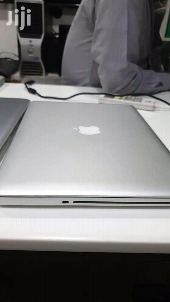Laptop Apple MacBook Pro 4GB Intel Core i5 HDD 500GB