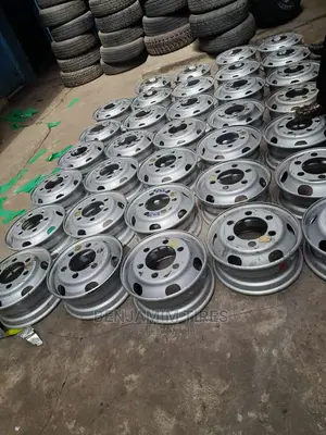 Original Rims Sizes 9.5R17.5 Tubeles for Frr Fh 