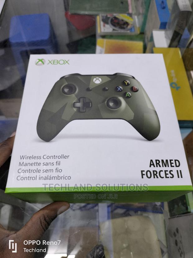 Original X-box One Pad!! - thumbnail 2