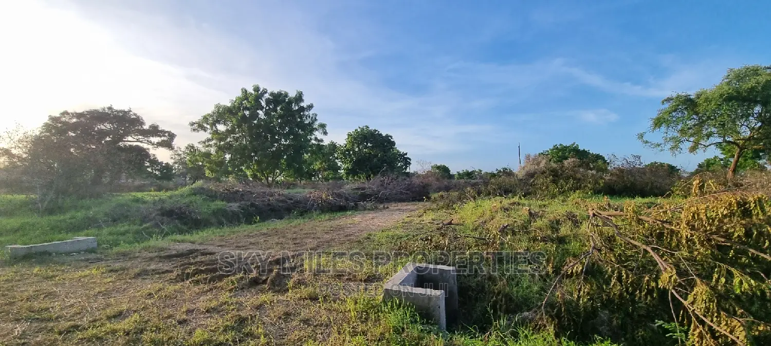 50/100 Plot on Sale in Kikambala Highway