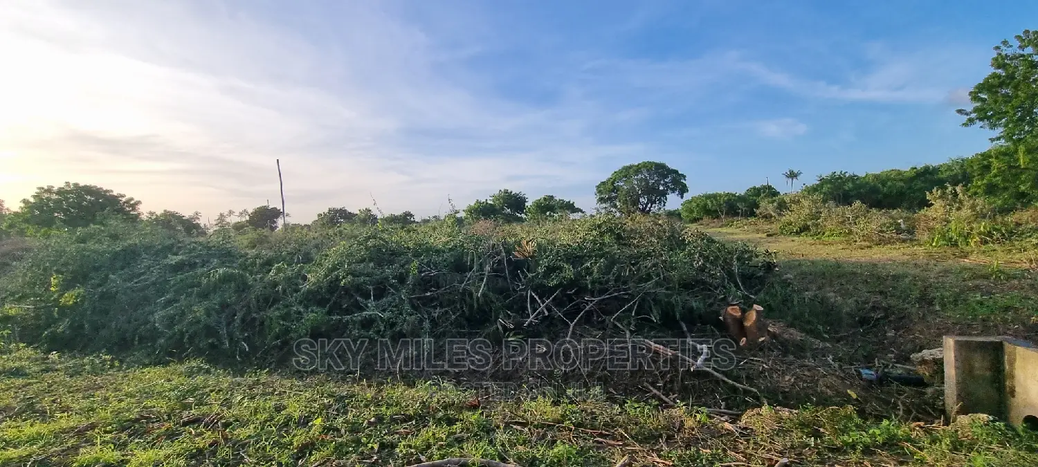 50/100 Plot on Sale in Kikambala Highway