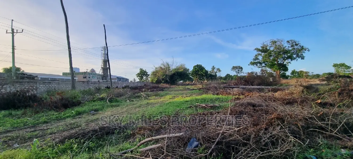50/100 Plot on Sale in Kikambala Highway