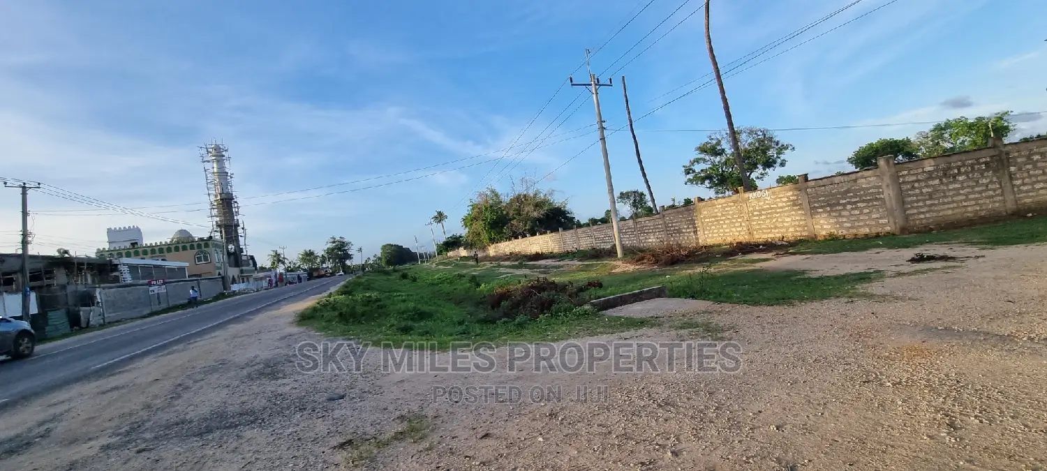 50/100 Plot on Sale in Kikambala Highway
