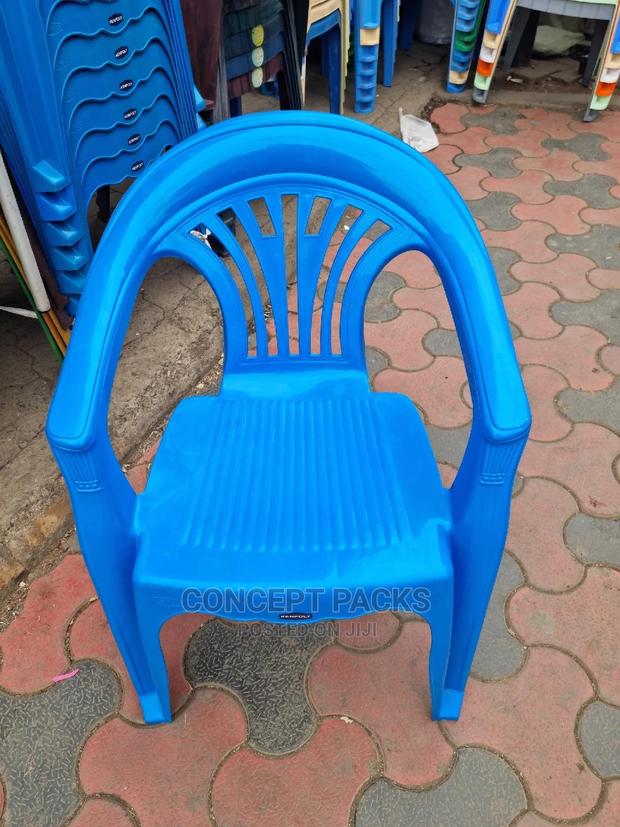 2020 Kenpoly Arm Chair. - main view