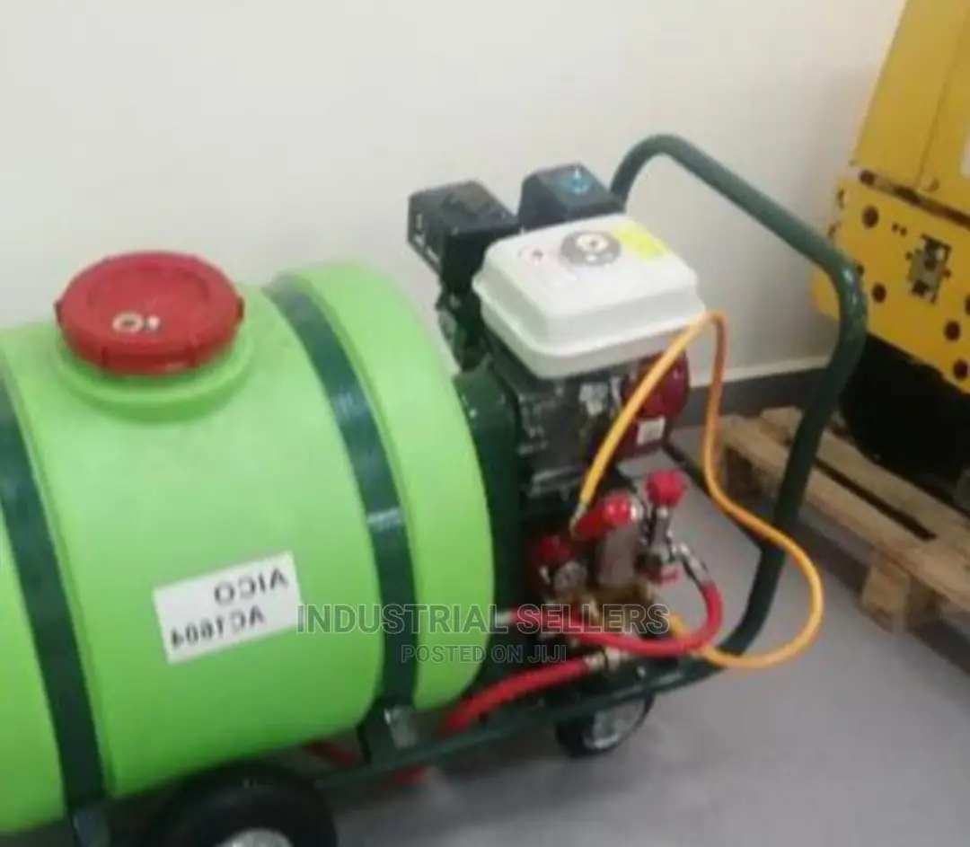 160l Engine Sprayer Available