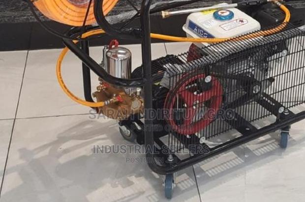 Irrigation Sprayer Available With 30m Sprayer Pipe