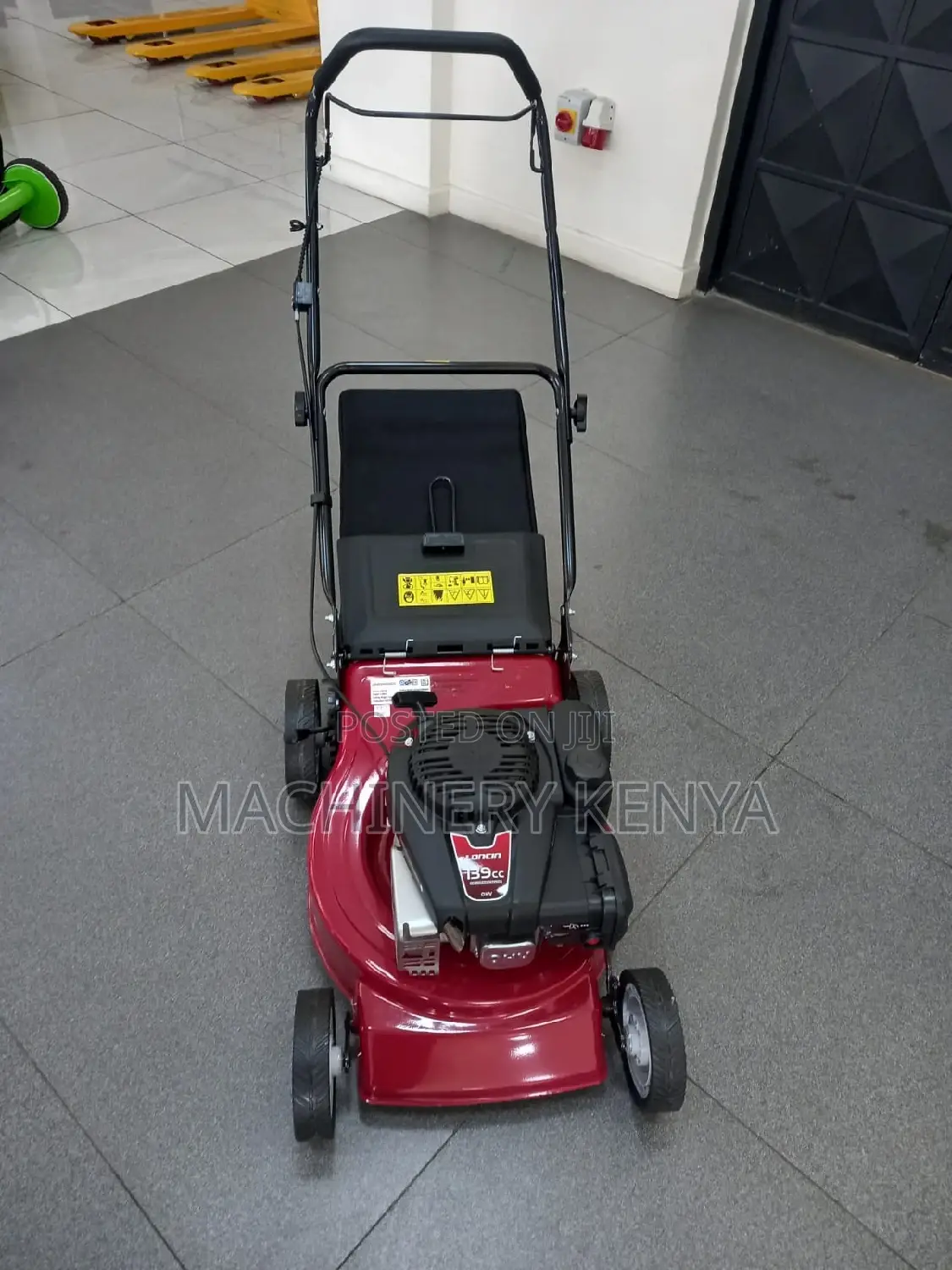 New Lawnmower Grass Cutter Machine in Kenya