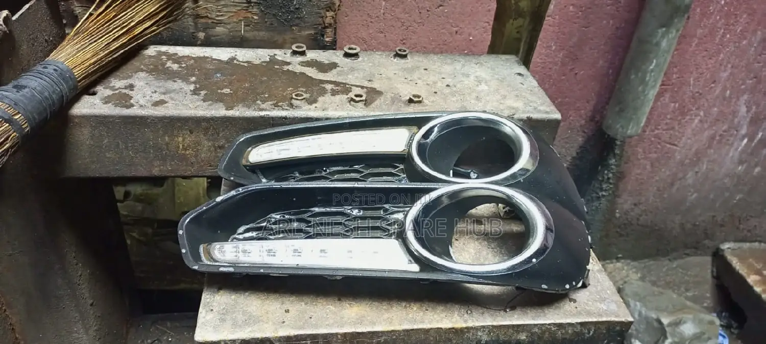 Legaacy BR 9,Fog Light Cover With Indicator