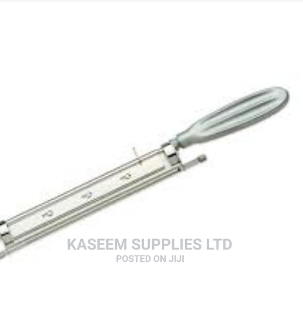 Skin Grafting Knife With Handle - main view