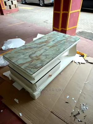 Spacious Coffee Table With Drawers on Both Sides
