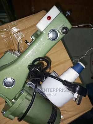 Sewing Machine - thumbnail 2