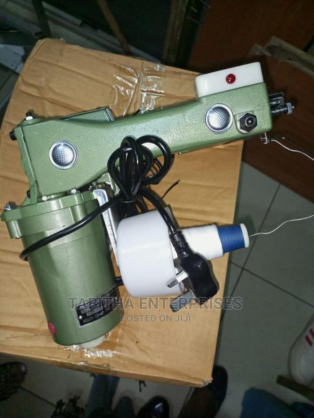Sewing Machine Durable - main view