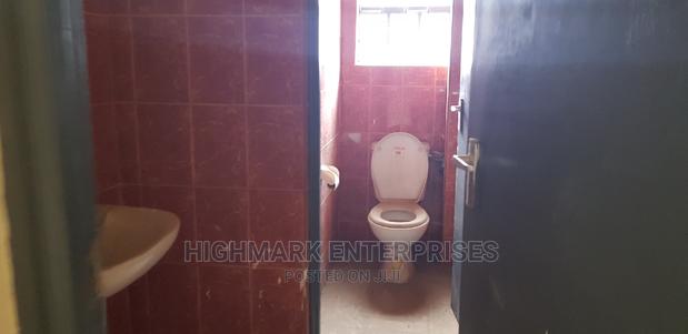 8600 Sq Feet Godown on Sale - thumbnail 4