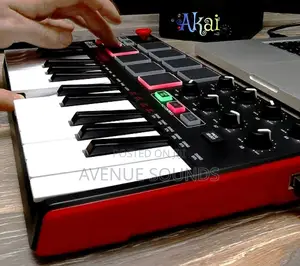Akai Midi Keyboard