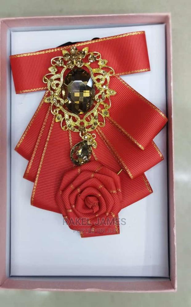 Red French Bowtie - main view