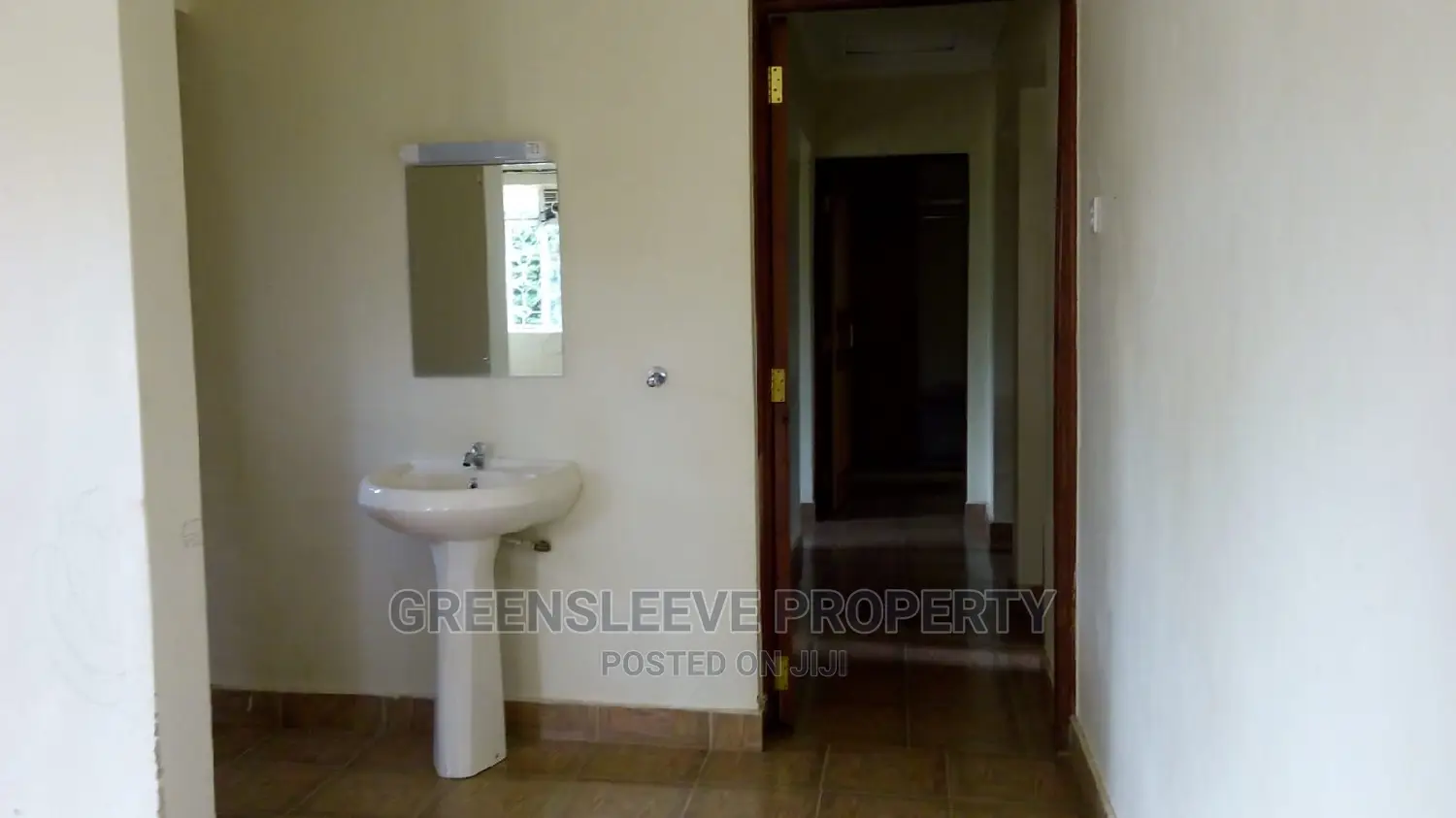 3bdrm Bungalow in Hillcrest Close, Karen C for Rent