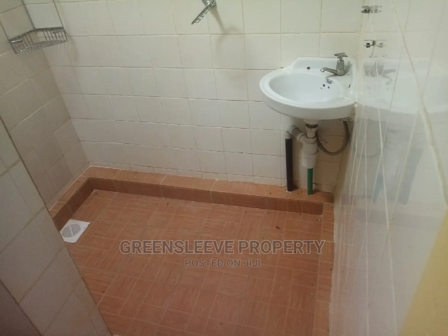 3bdrm Bungalow in Hillcrest Close, Karen C for Rent