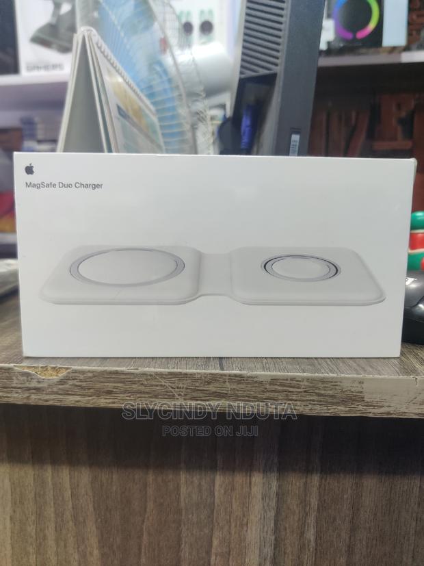 Apple Magsafe Duo Charger