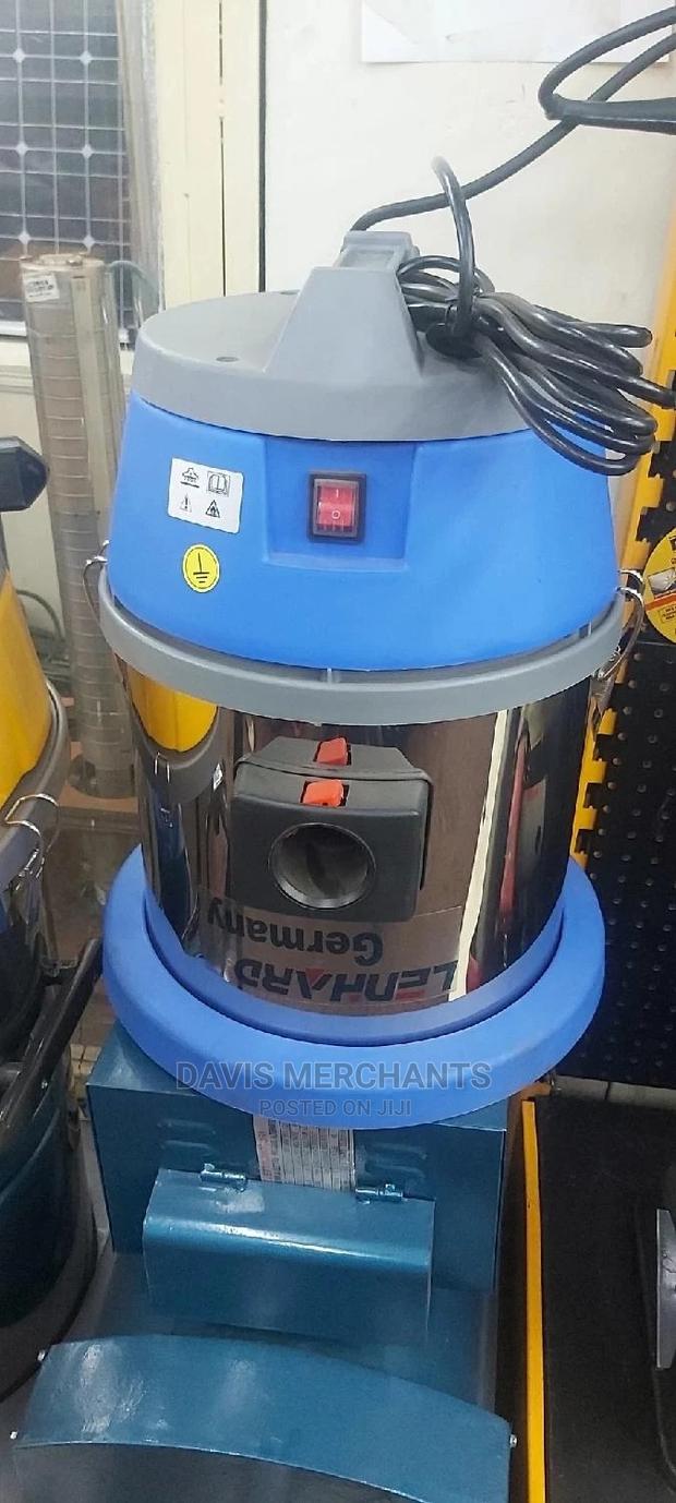 10 Litres Vacuum Cleaner