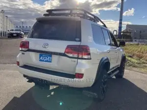 Toyota Land Cruiser 2016 Pearl