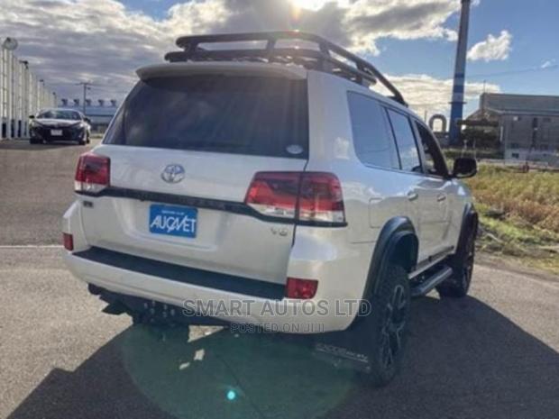 Toyota Land Cruiser 2016 Pearl - thumbnail 2