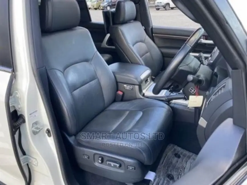 Toyota Land Cruiser 2016 Pearl
