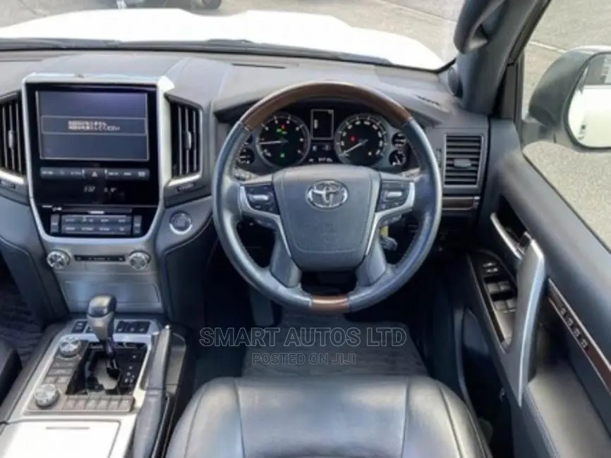 Toyota Land Cruiser 2016 Pearl