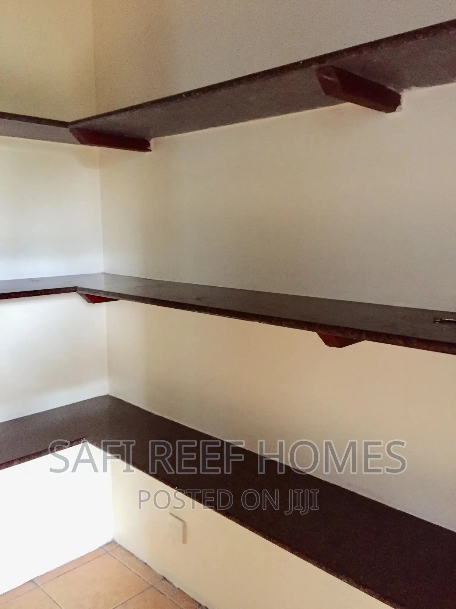 3bdrm Apartment in Kizingo for rent
