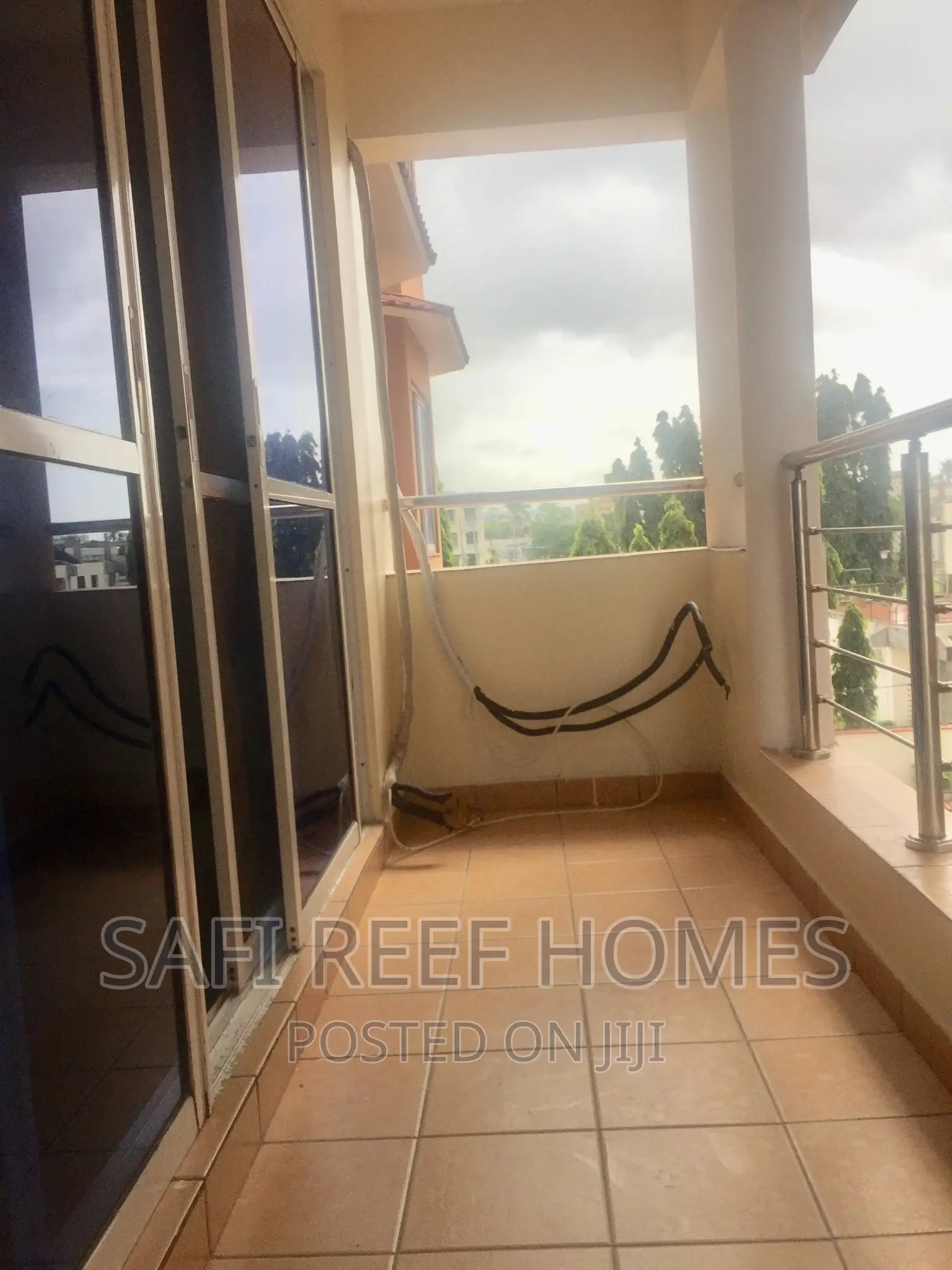 3bdrm Apartment in Kizingo for rent