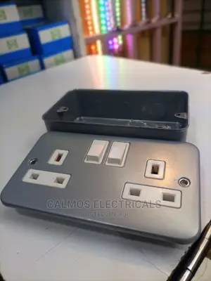 Double Metalic Socket