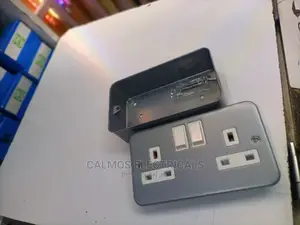 Double Metalic Socket