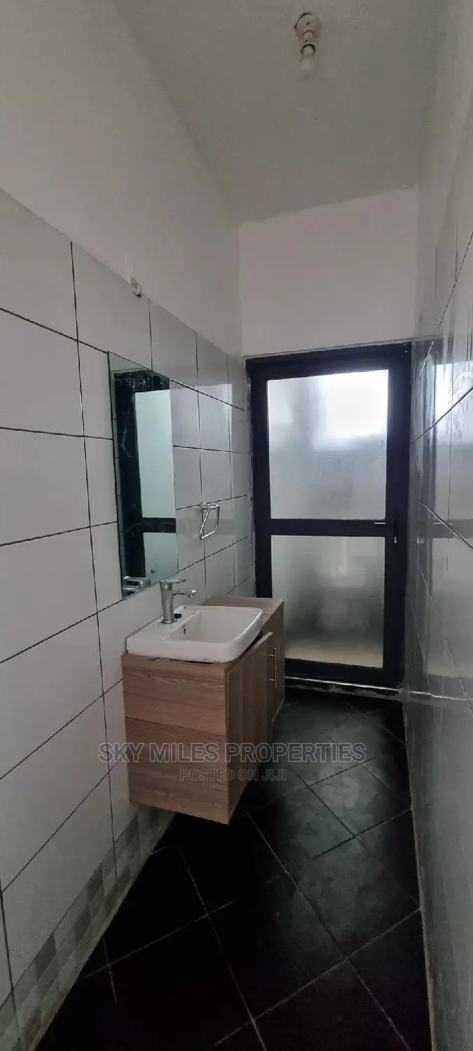 6bdrm Maisonette in Mtambo, Bamburi for sale