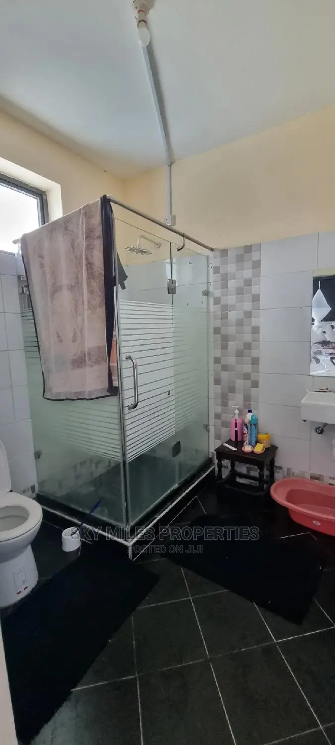 6bdrm Maisonette in Mtambo, Bamburi for sale