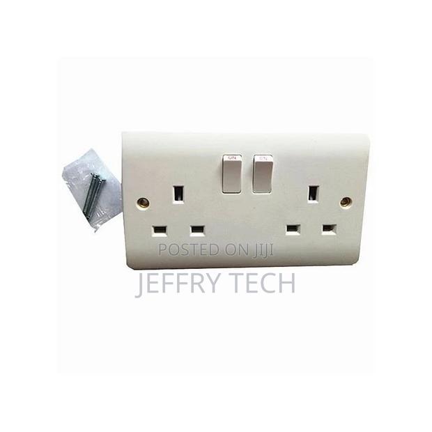 Wall Socket Double Socket Box 250V 13A -White