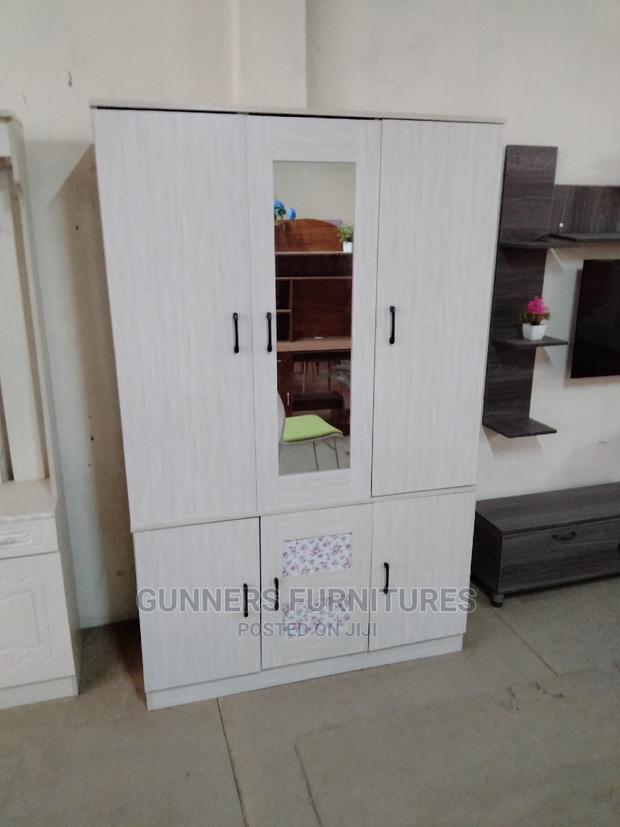 Wardrobe Wardrobe. - thumbnail 2