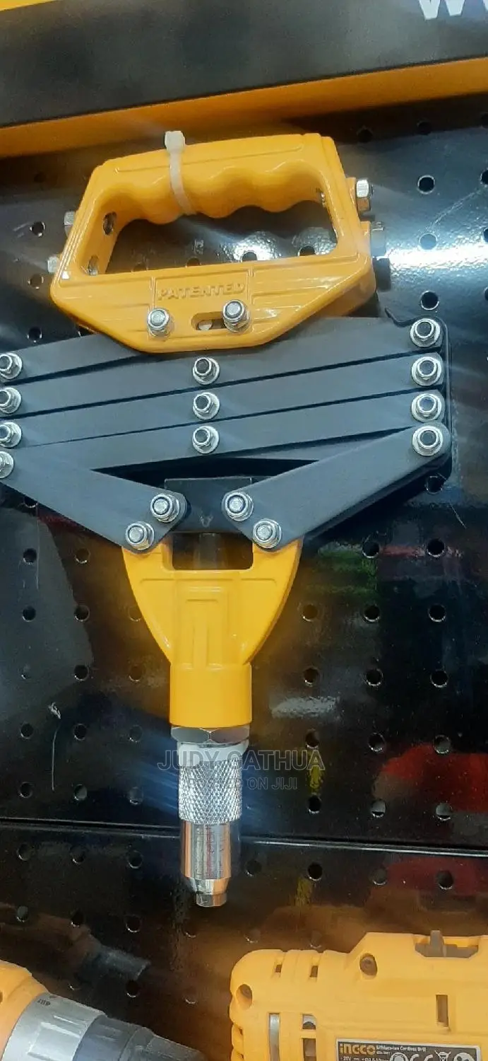 Hand Riveter