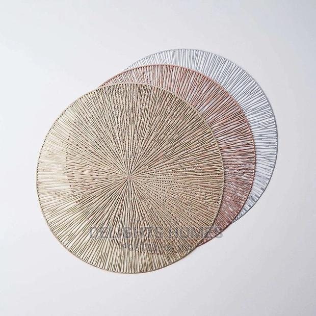 Classy Non ~ Woven Tablemats - thumbnail 2