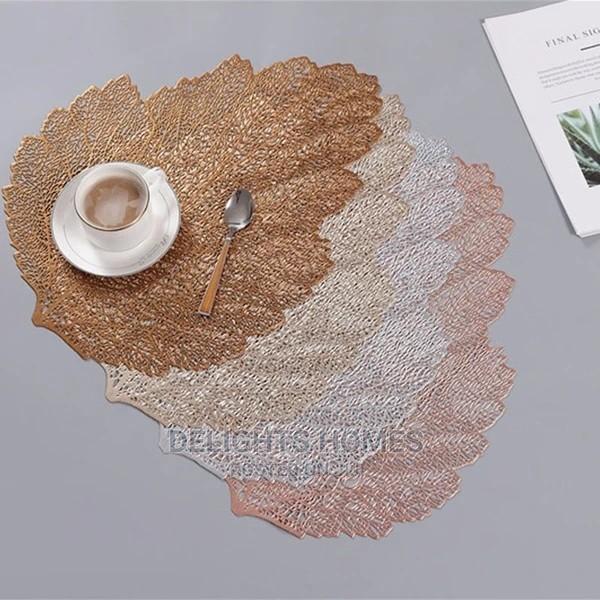 6pcs Classy Non ~ Woven Tablemats - thumbnail 2