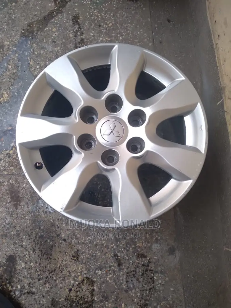 Original Mistubish Rims 17inch