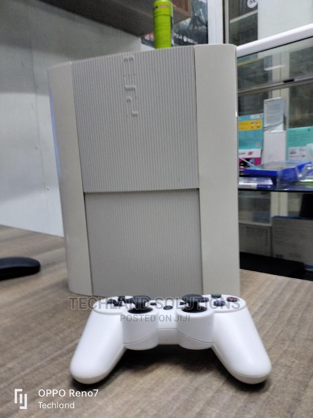 White Sony Playstation 3!! - main view