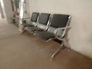 Airport Padded Link Chair.
